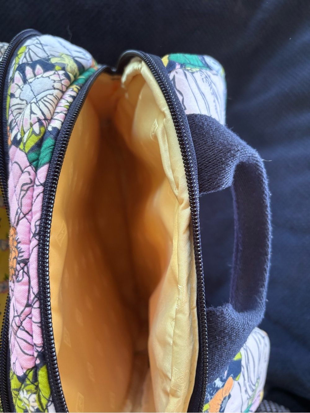 Vera Bradley large backpack - Picture 6 of 6